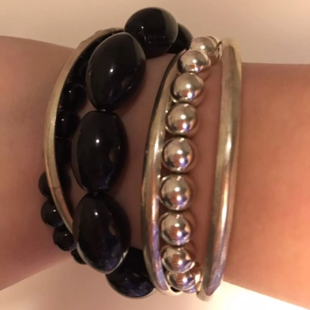 Set of bracelets