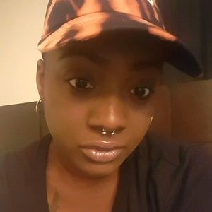 Meet your Posher, Briana