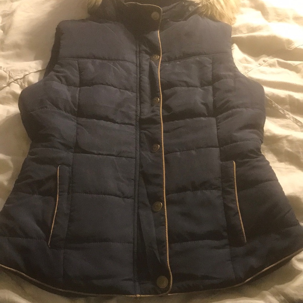 Aeropostale Vest w/ Hood