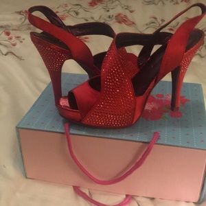 NEW Red shoes