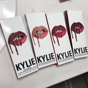 Kylie Lip Kit Bundle