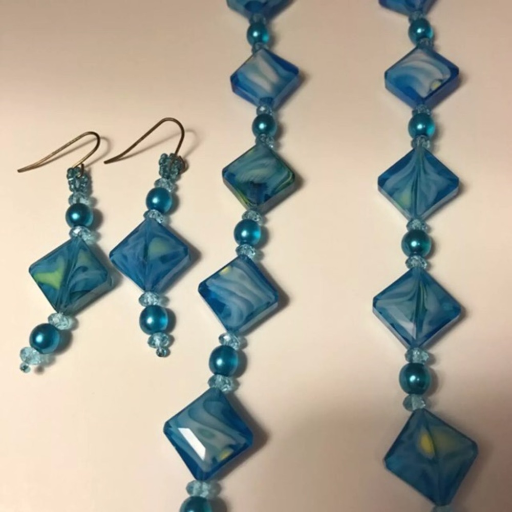 Handmade earrings and necklace pair