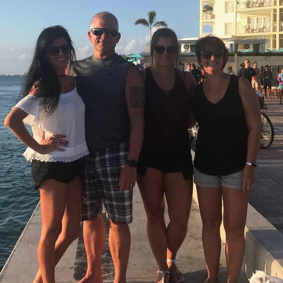 Meet your Posher, Michelle robertson - Picture 1 of 1