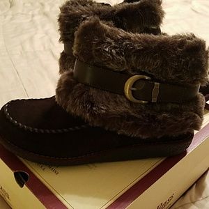 NEW NBW Brown winter boots