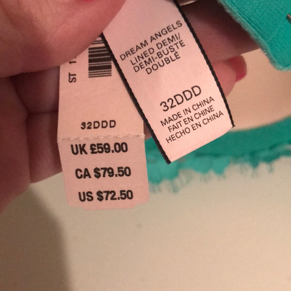 NWT vs 32DDD - Picture 5 of 5