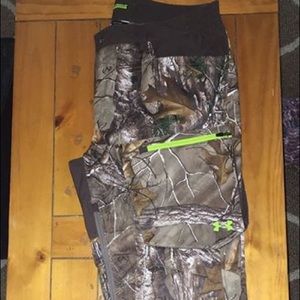 NWOT Under Armour Hunting Pants