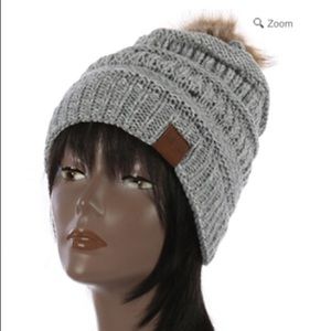Pom Pom Winter Beanie