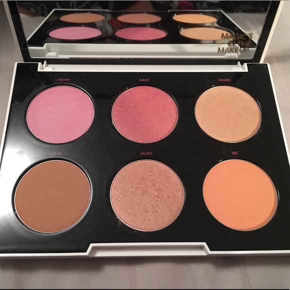 Urban Decay x Gwen Stefani Blush Palette - Picture 3 of 3