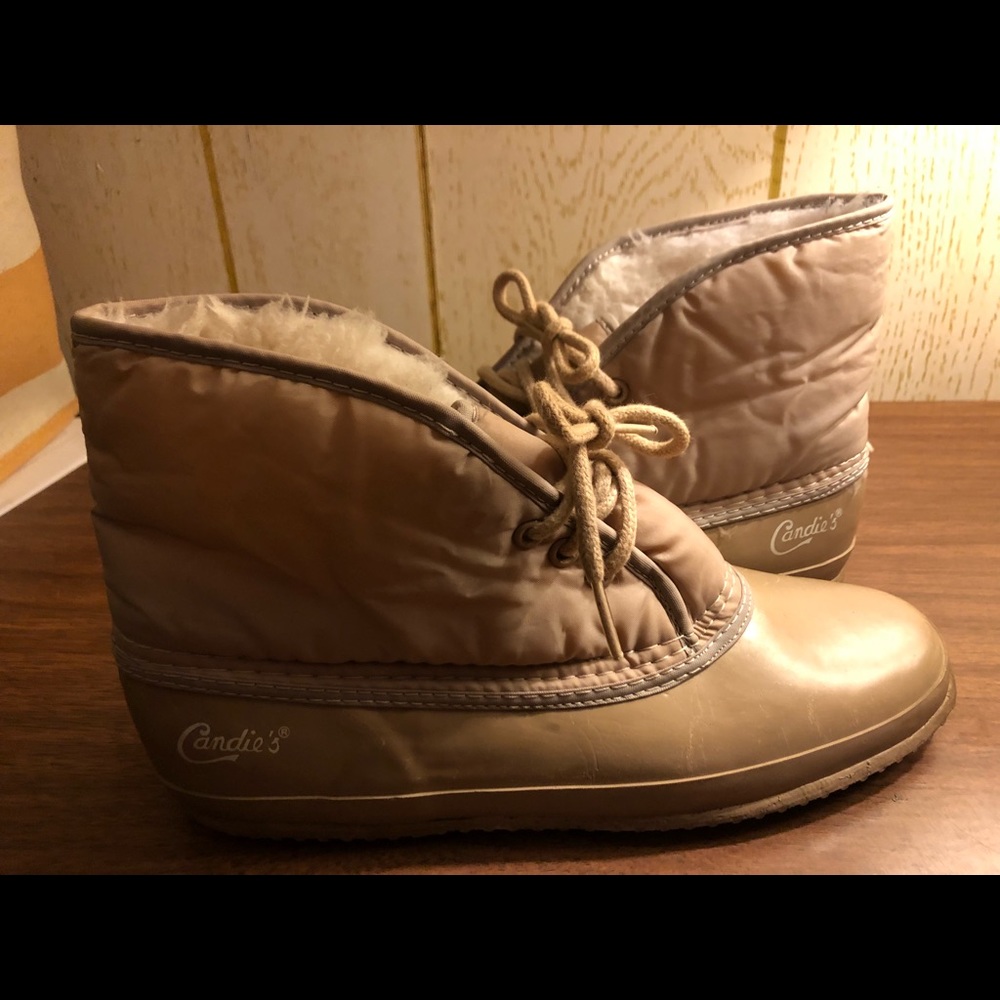 Candie’s nude winter boots with lining