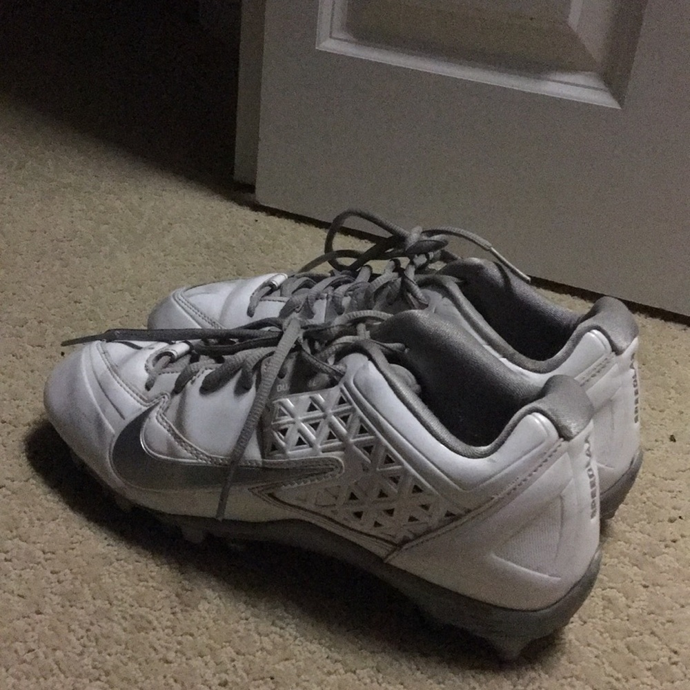 Size 10 women's Nike speedlax cleats