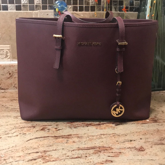 Michael Kors Medium Tote Bag with matching Wallet - Picture 1 of 8