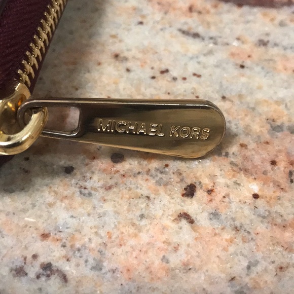 Michael Kors Medium Tote Bag with matching Wallet - Picture 6 of 8