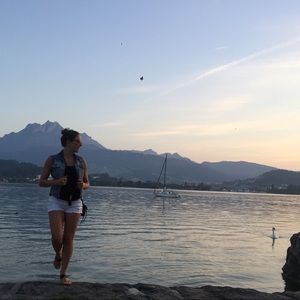 Meet your Posher, Artesa