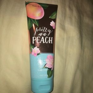 Bath & Body Works // Victoria Secret (can bundle)