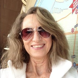 Meet your Posher, Darlene