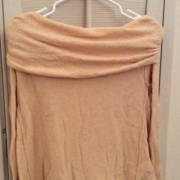 NWOT Free People Off Shoulder Sweater - Picture 5 of 5
