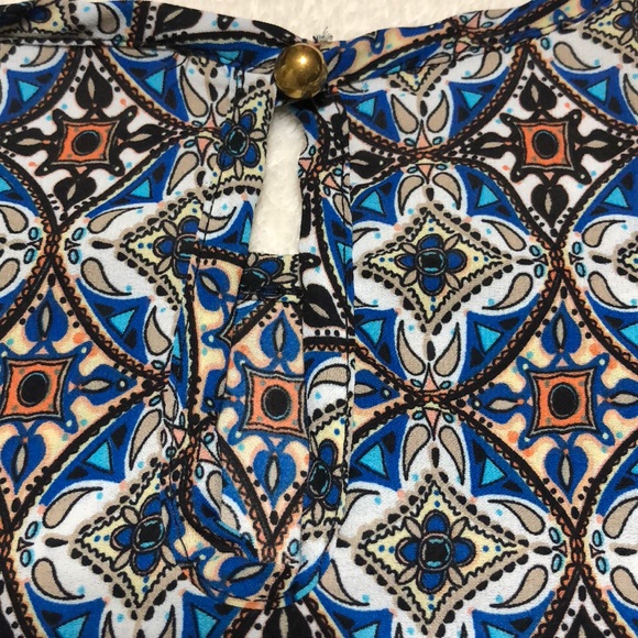 Ooh La La Sleeveless Top - Picture 3 of 6