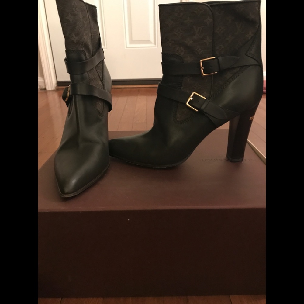 Authenic Louis  Vuitton boots
