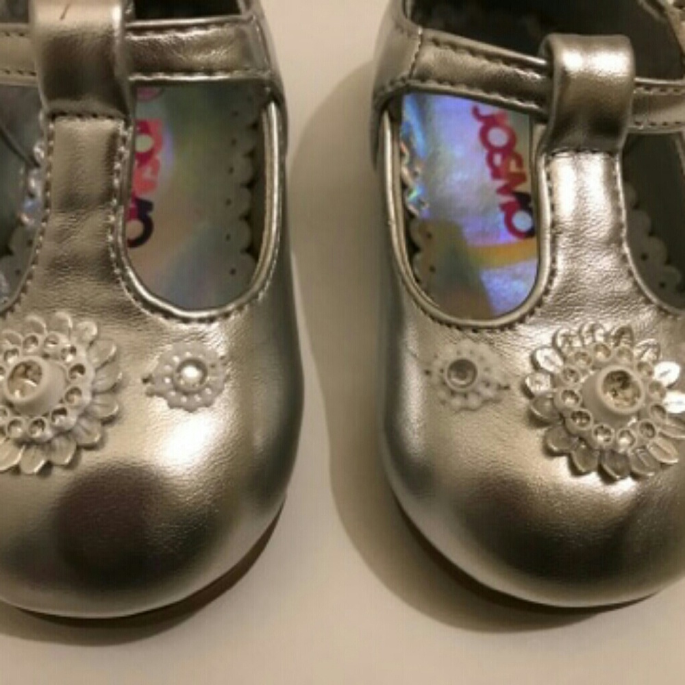Girls size 2 dress shoes