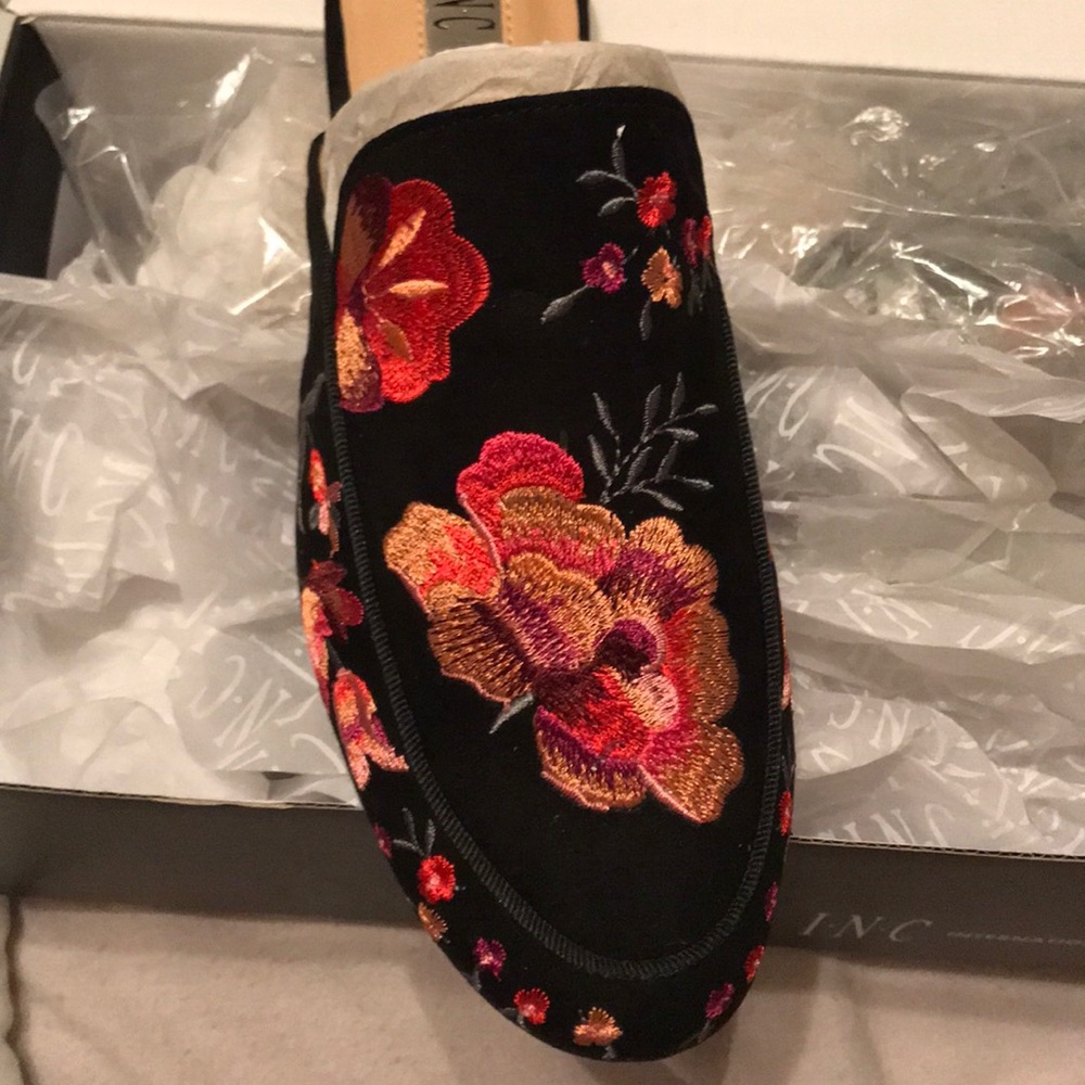 NWT Gucci-Like Mules