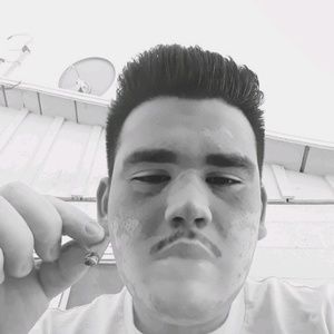 Meet your Posher, Cesar