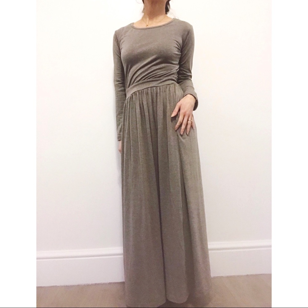 Maxi Heavy-Knit Dress in Taupe XS-M