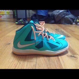 Nike Lebron 10s practically new