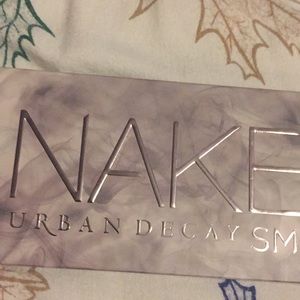 UD Naked Smokey Palette- unused