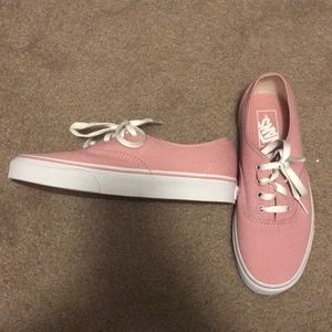 NEW - Vans Size size 7 women laced shoes