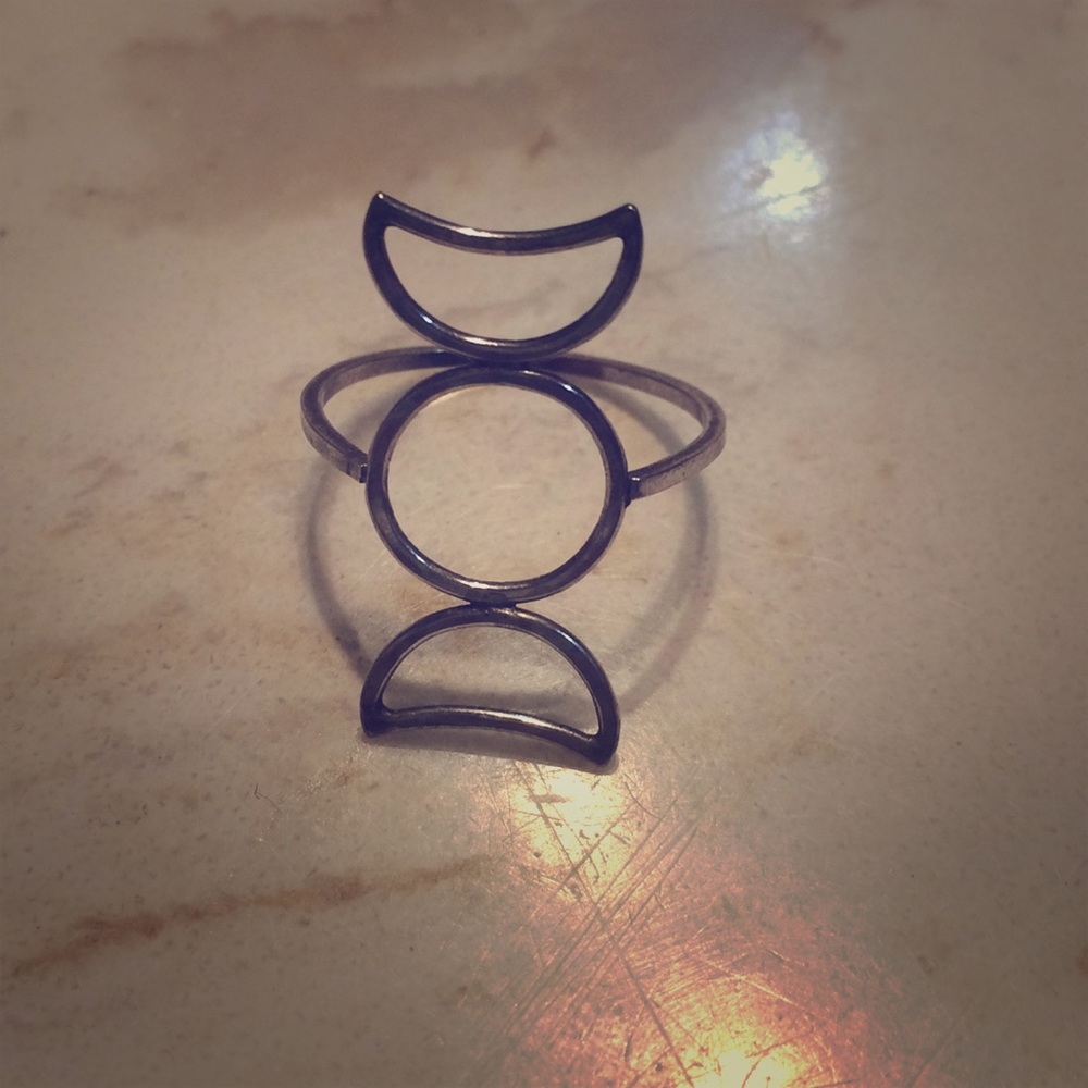 Triple goddess moon ring size 8.5