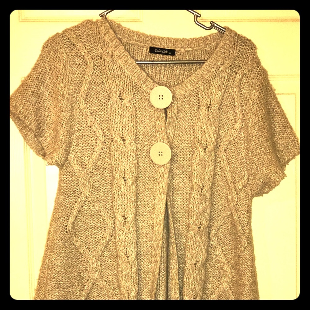 🌼DOLCE CABO Sweater. SIZE L. GREAT CONDITION!🌼
