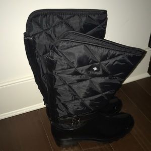 Däv rain boots . Brand new . Never worn