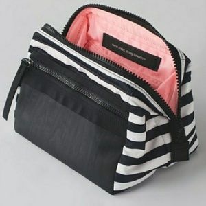 Lululemon mind and body kit