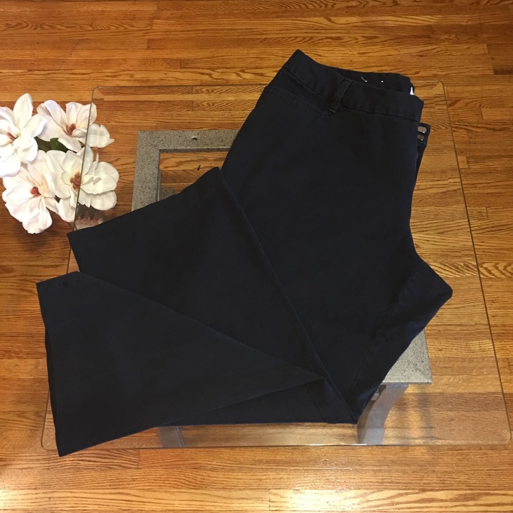 🛍MAKE OFFER- St Johns Bay career pants, plus 22wp