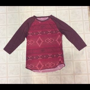 ❤️ American Eagle Tribal Print Baseball Shirt ❤️