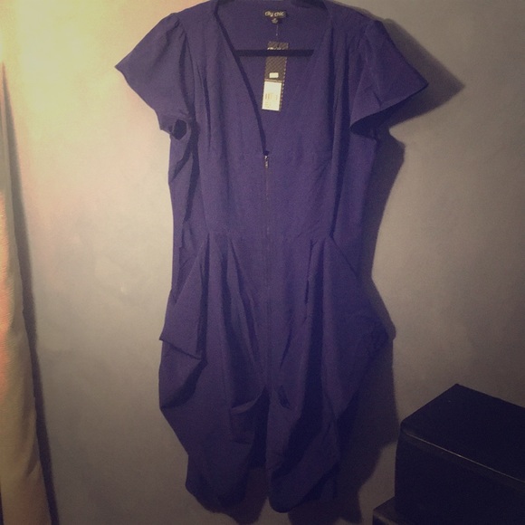 City Chic Tops - NWT City chic tunic top in purple