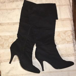 Women’s faux suede tall black boots size 7