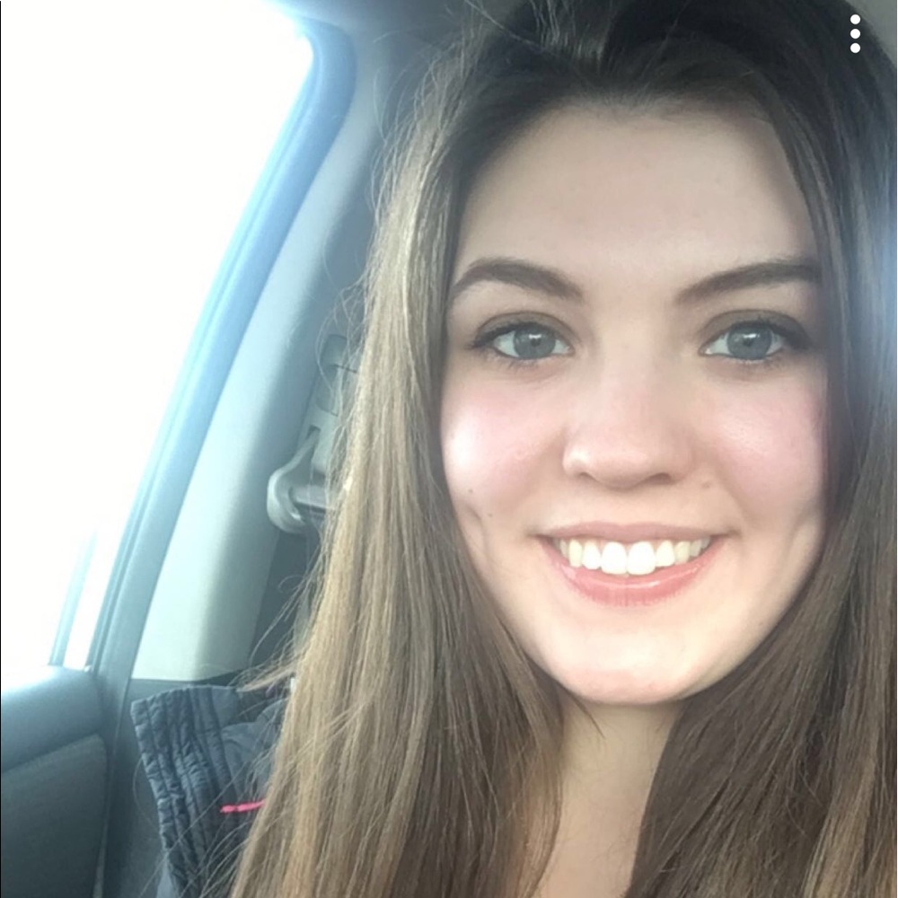 Meet your Posher, Laniece