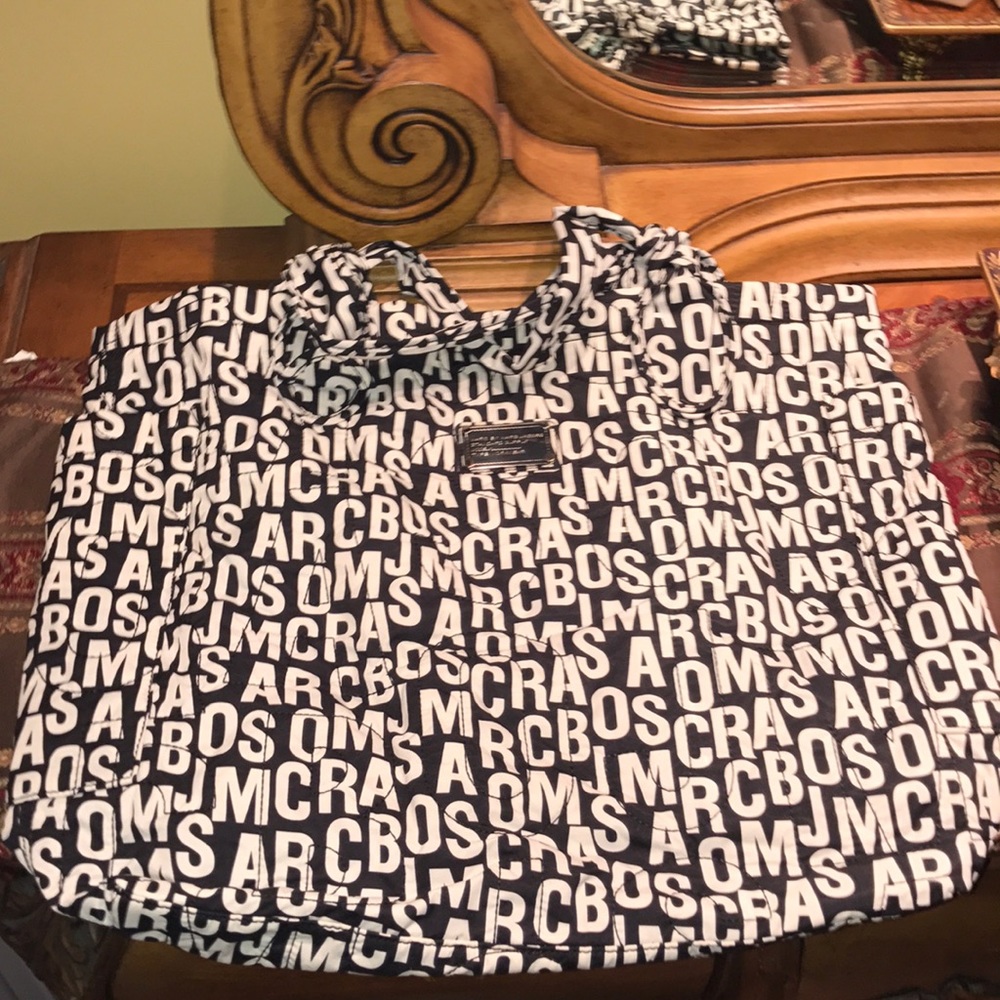 MarcJacob Travel/Beach Bag +VICTORIA SECRET TOTE