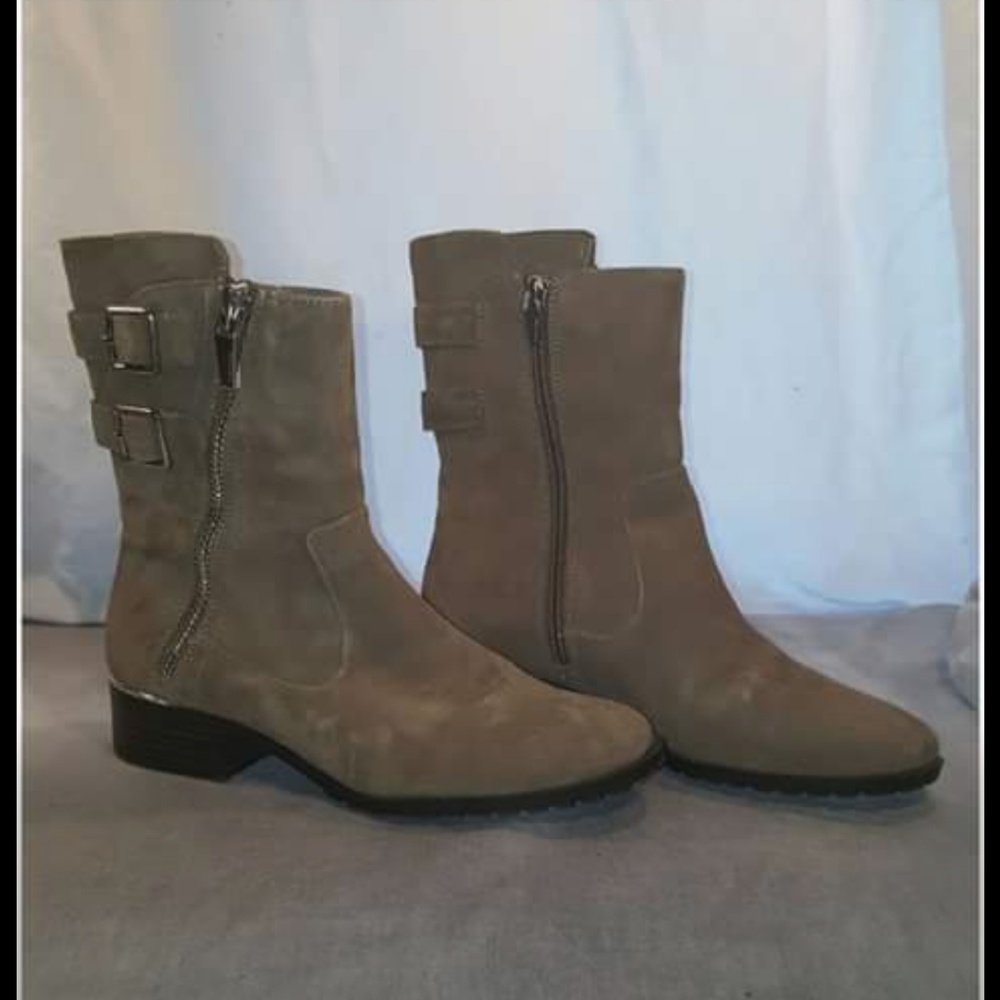 Grey ankle boots size 7