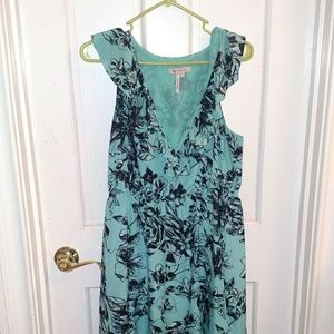 Cute mint BCBG dress