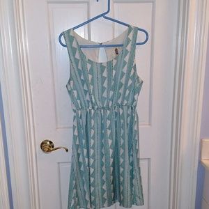 Cute green pattern dress