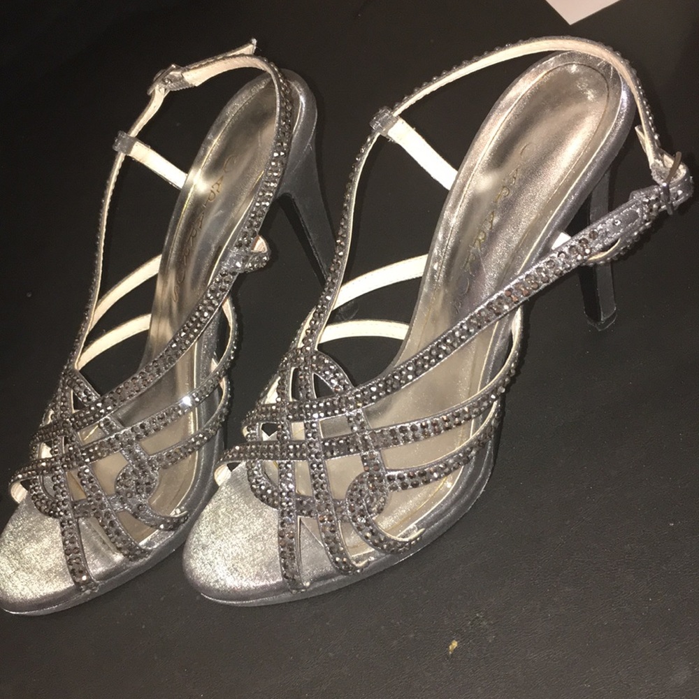 Dark Grey SZ 8 Caparros 👠