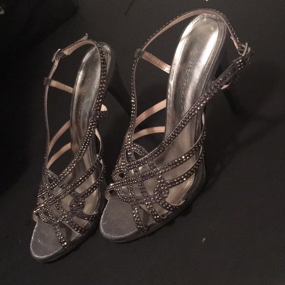 Dark Grey SZ 8 Caparros 👠 - Picture 2 of 5