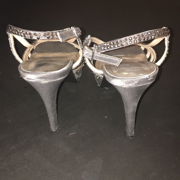 Dark Grey SZ 8 Caparros 👠 - Picture 5 of 5