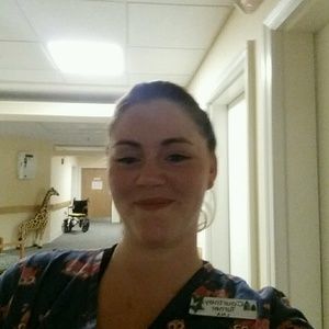Meet your Posher, Courtney