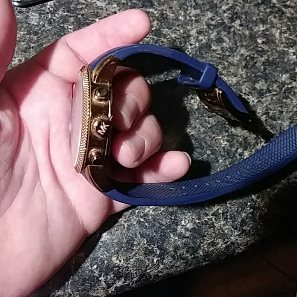 Mk watch