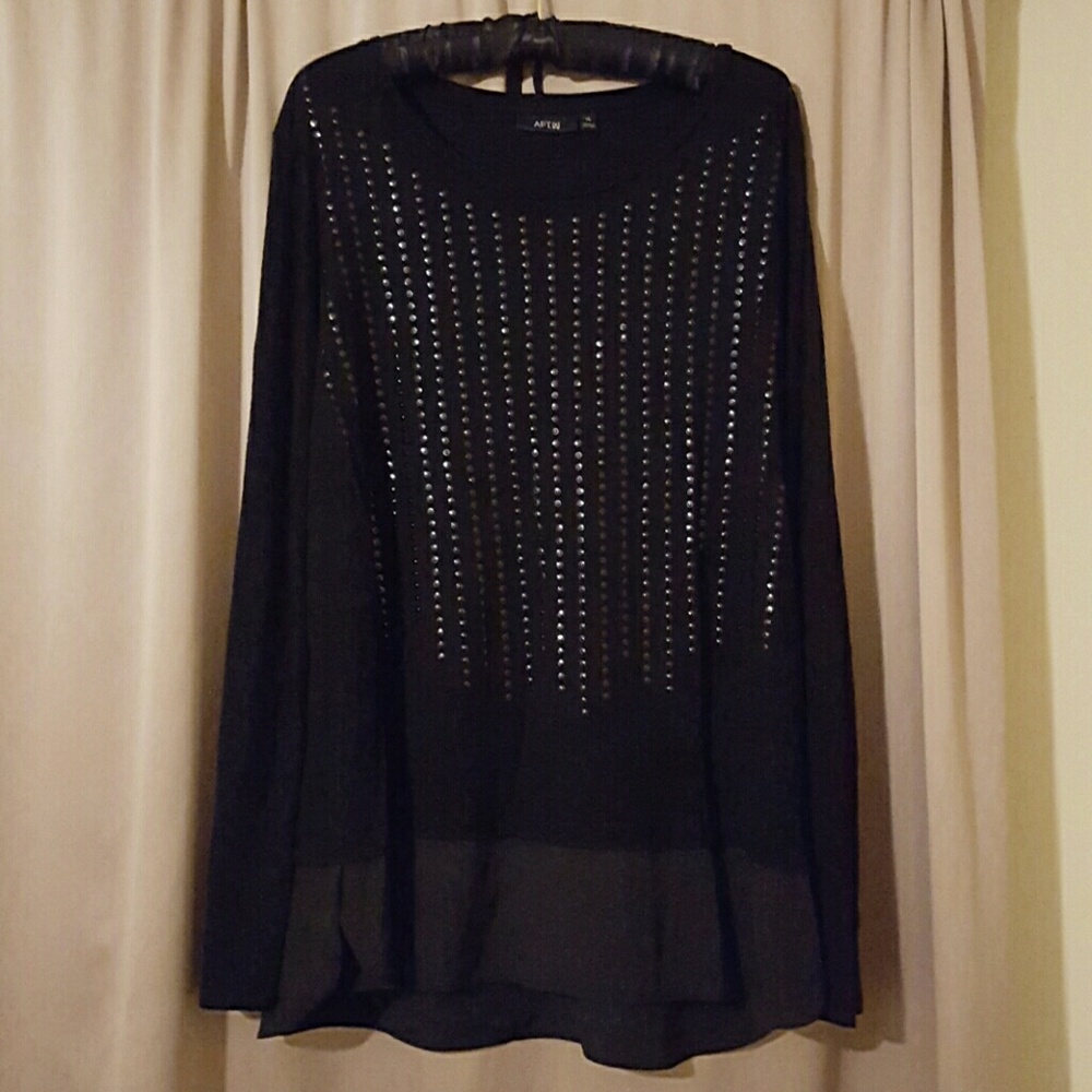 Black top from Apt 9