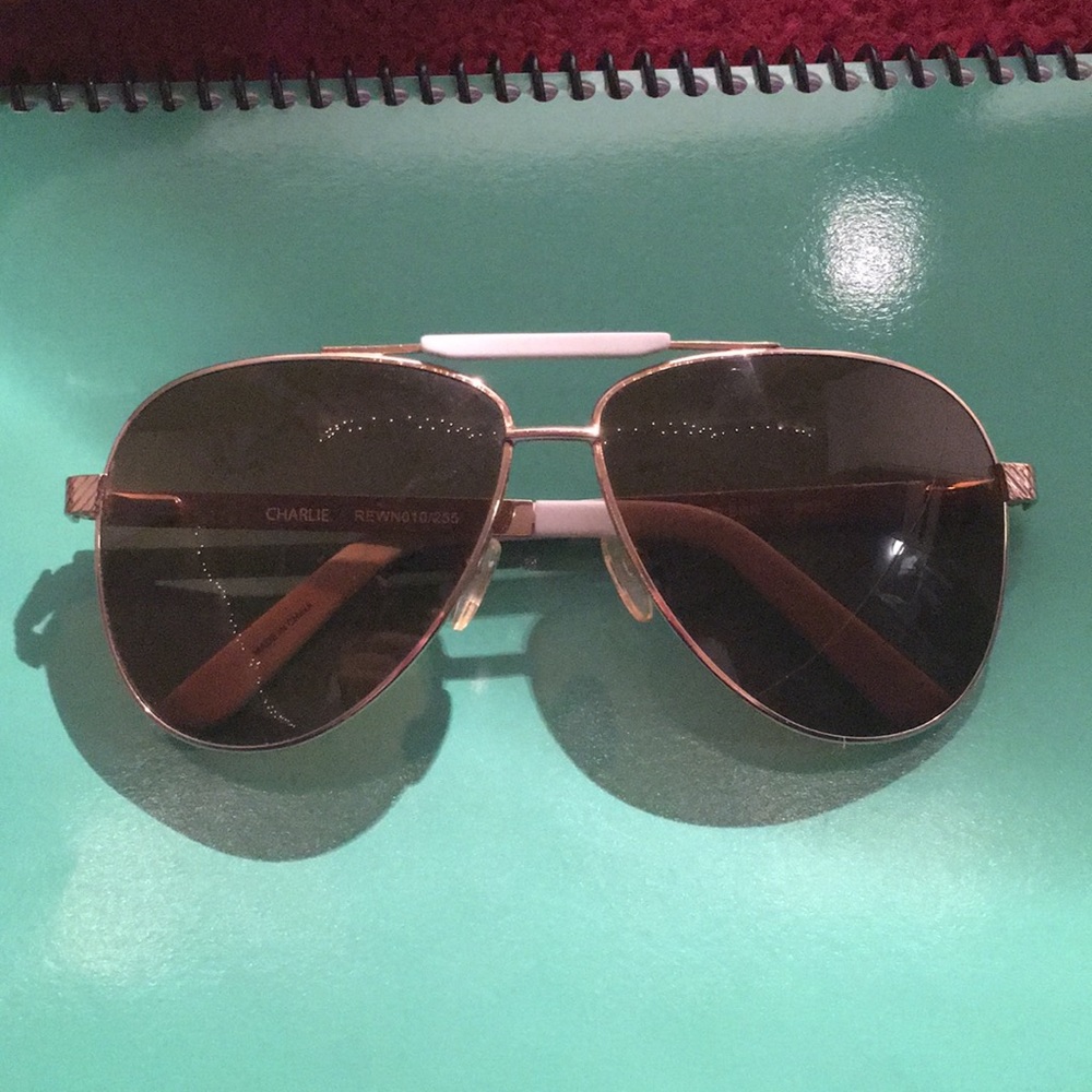 Roxy aviator sunglasses