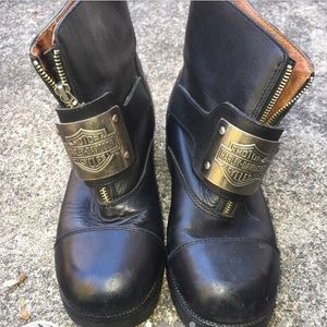 Harley Davidson black leather biker boots zipper